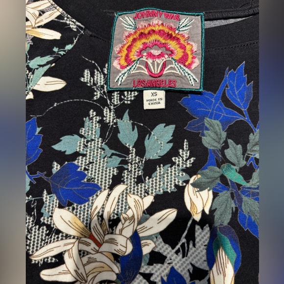 Johnny Was / Ona Raglan Tee / Boho Luxury Tshirt - Picture 6 of 6